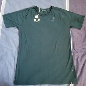 Nwt 2 Gymshark/golds gym collab shirts.